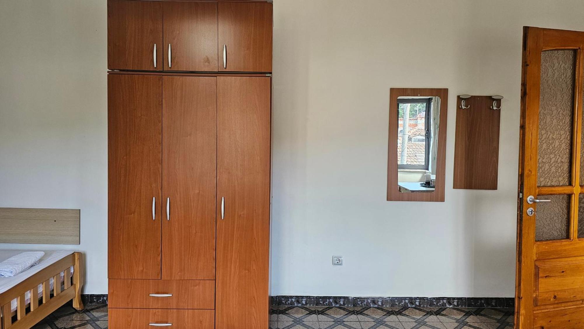 Angie'S Shared Villa Tam Tirana Bagian luar foto