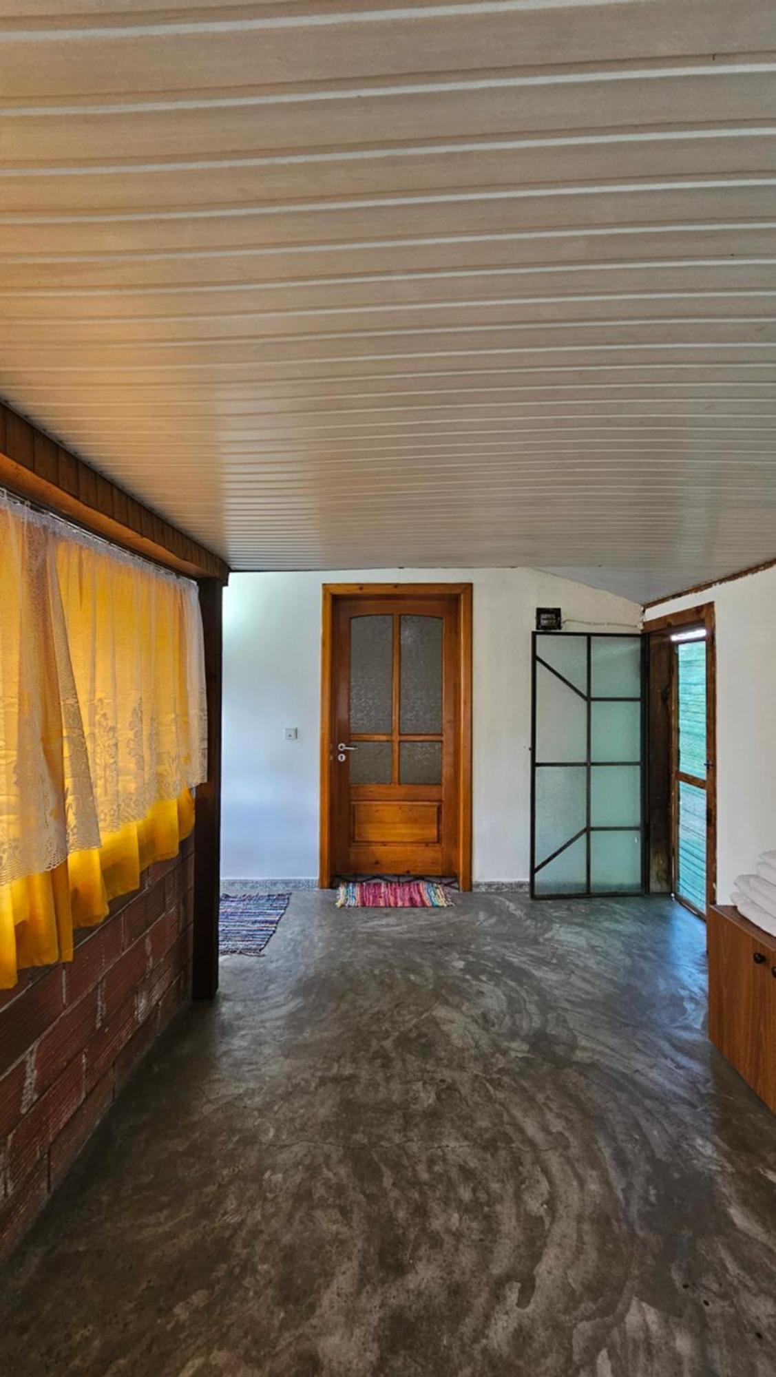 Angie'S Shared Villa Tam Tirana Bagian luar foto